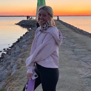 Light pink Lululemon Scuba